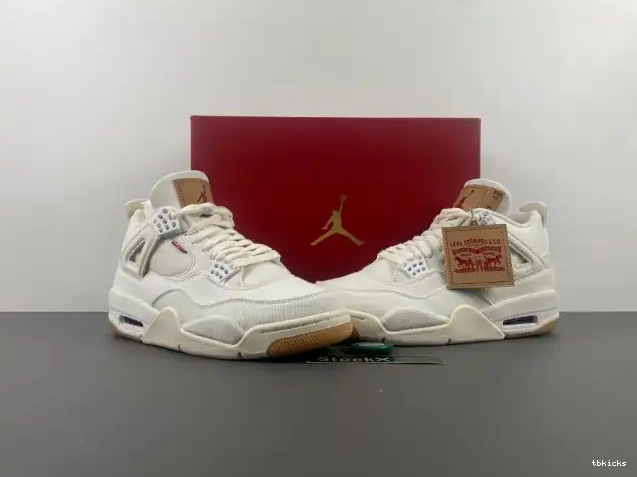 Reps TBK 4 x Air Jordan Levi's 'White' AO2571-100 0509